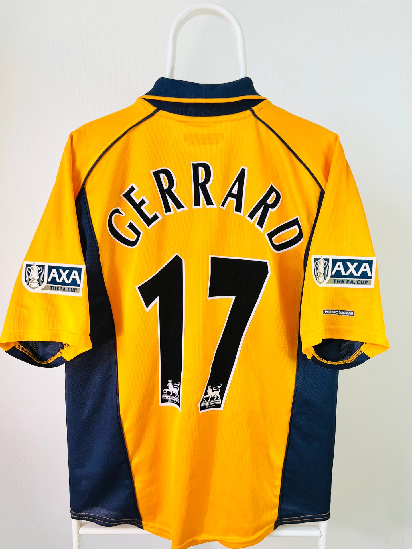 Gerrard - Liverpool 2000/2001. Str Medium